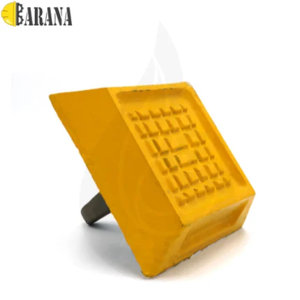 گل میخ چدنی در ابعاد ۱۴*۱۴ سانتی متر